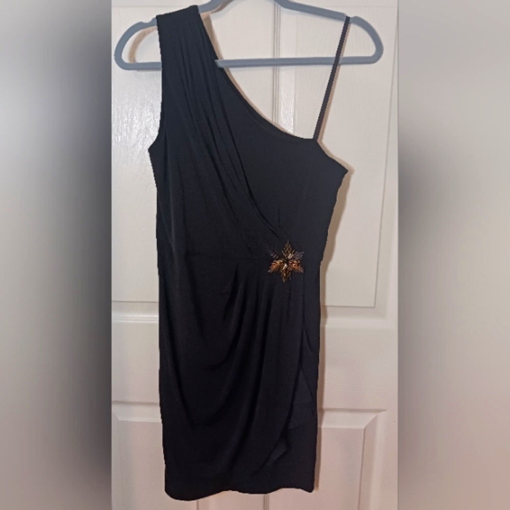 One shoulder black dress